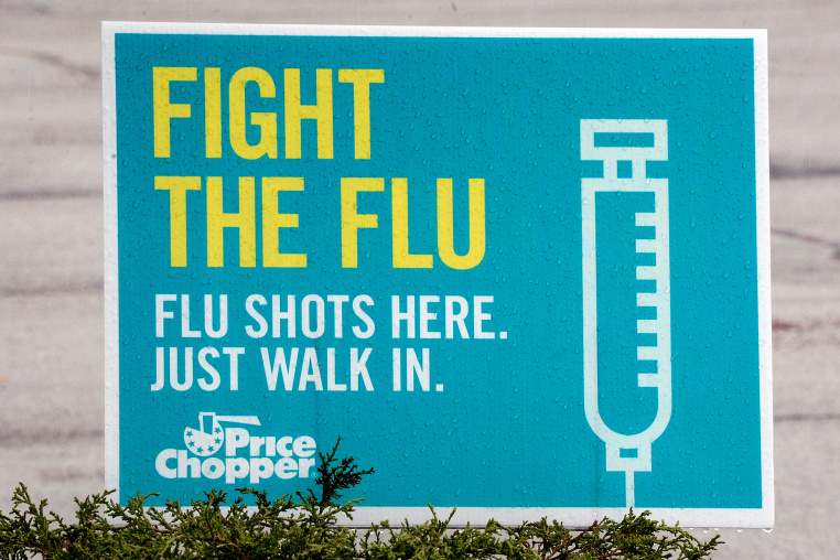 A flu shot sign